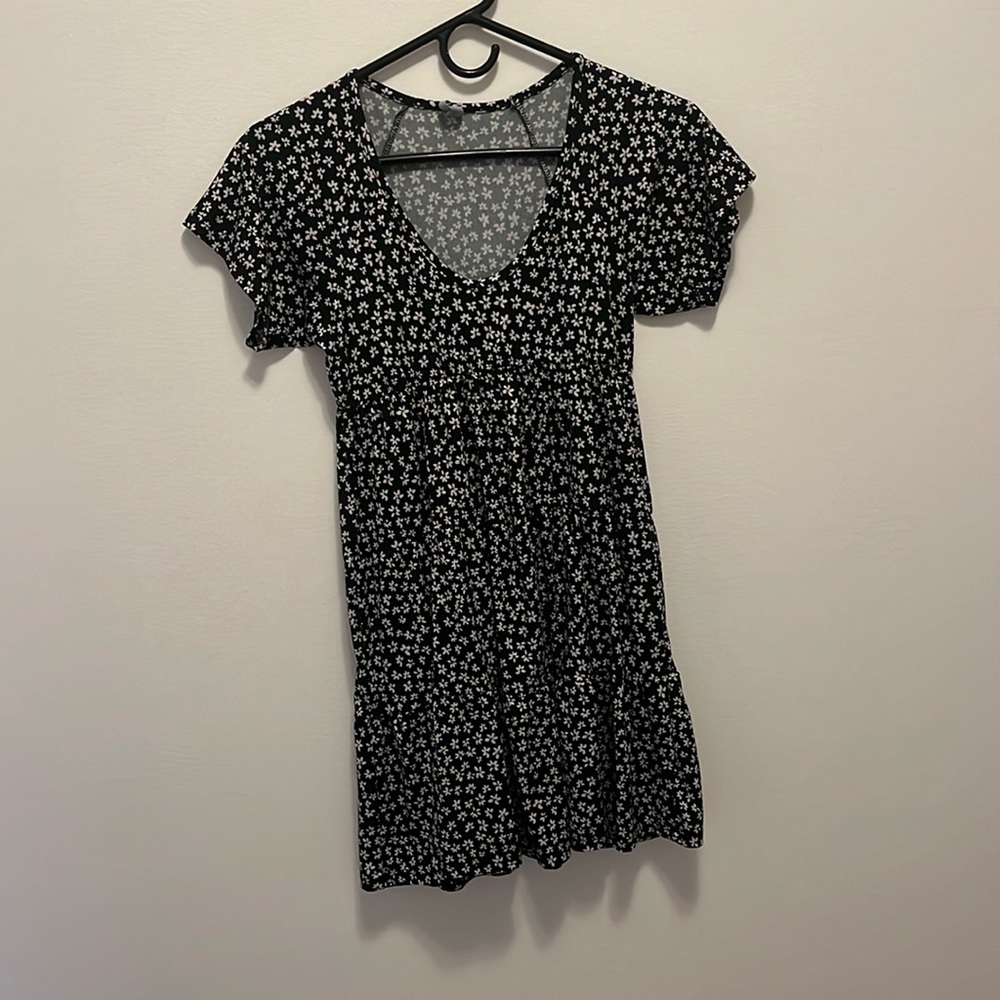 Tilly’s flower dress